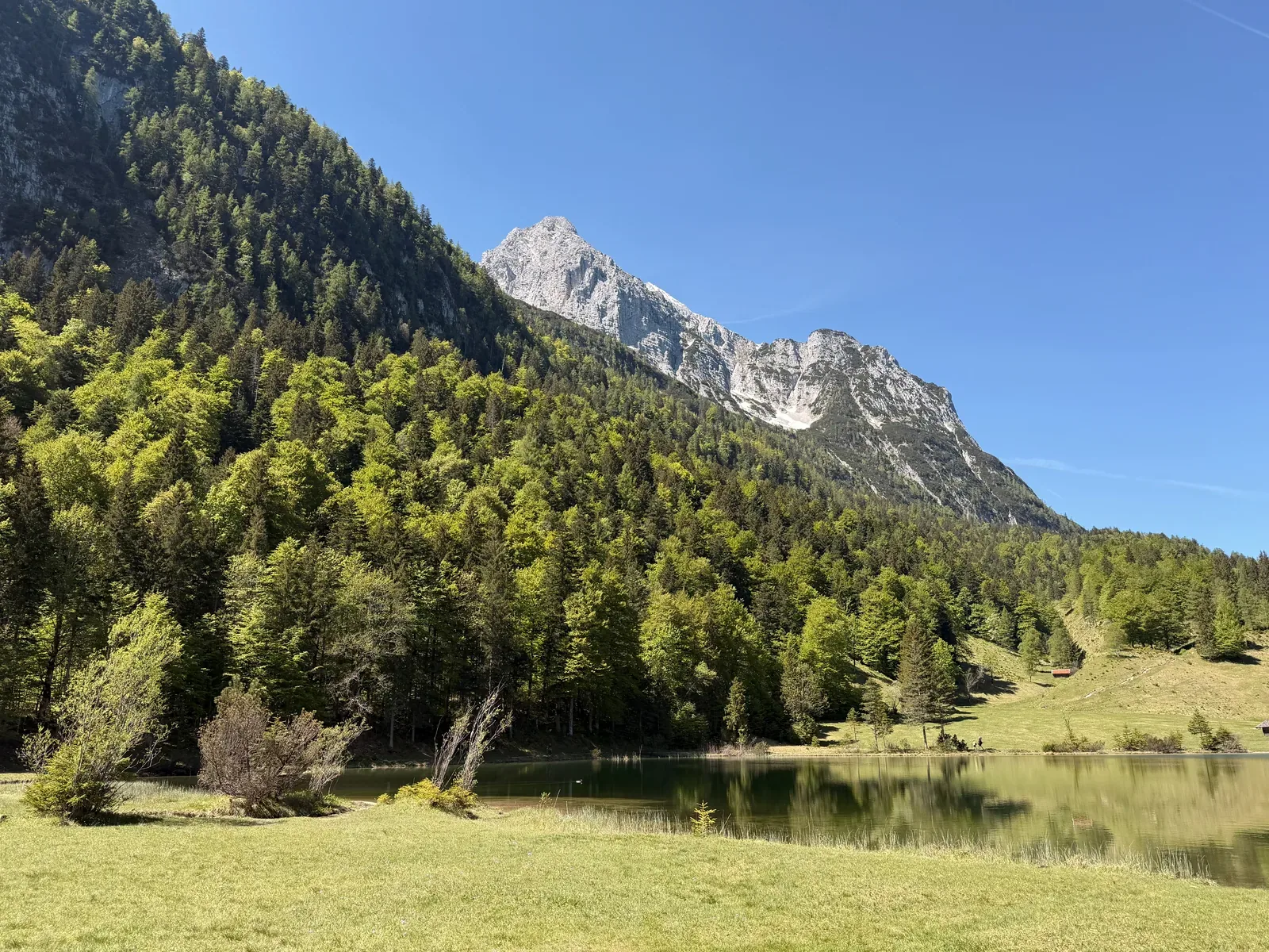 Quiet lake section with Wetterstein views, Zugspitz Ultratrail 107K at KM 67.5.